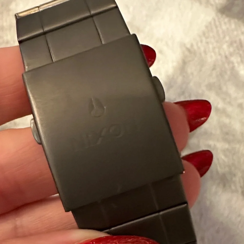 Nixon The Quattro Gunmetal watch - Picture 6 of 7